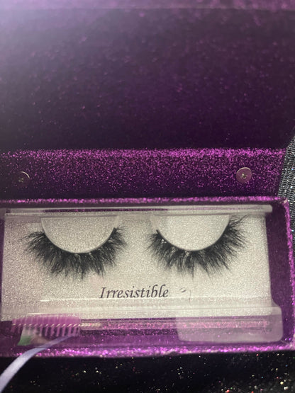 Black & White lash box